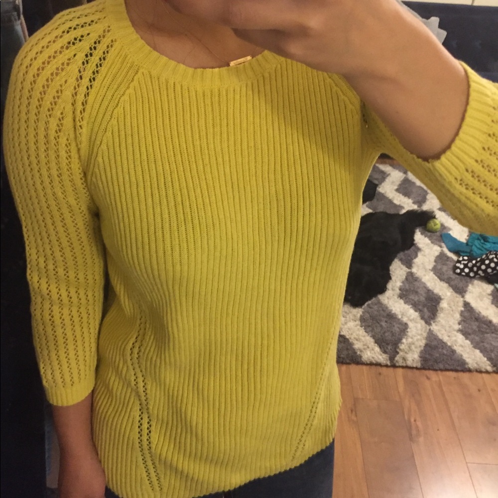 Spring yellow sweater